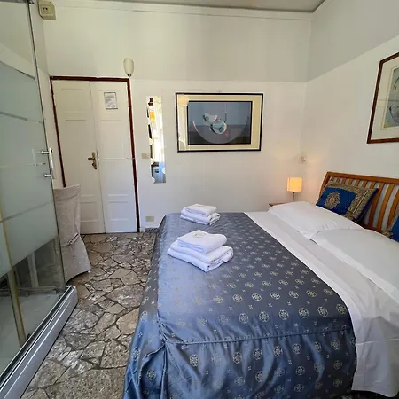 Hotell Souvenir Maya