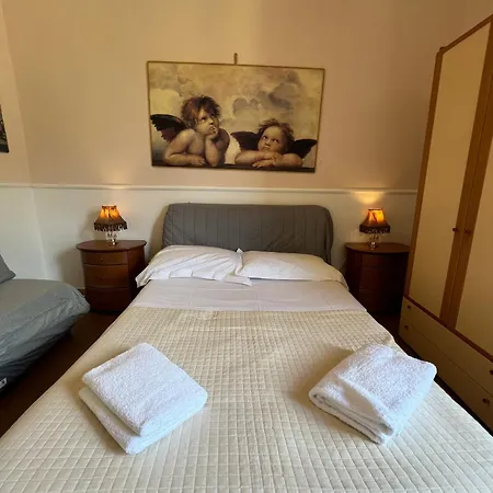 Hotell Souvenir Maya Florens