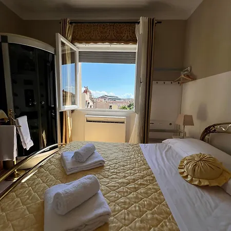Souvenir Maya Hotel