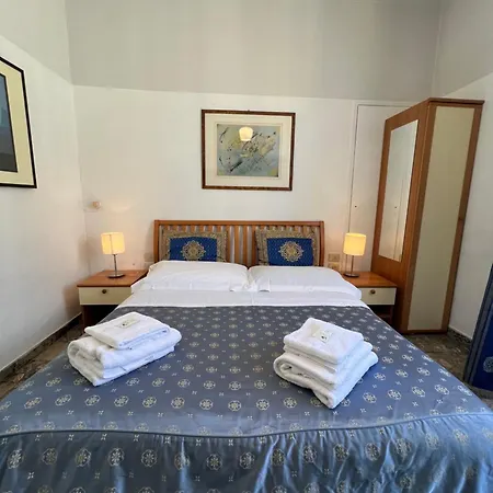 Hotell Souvenir Maya