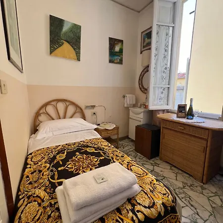 Souvenir Maya Hotel Florence