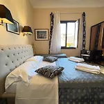 Souvenir Maya Hotel